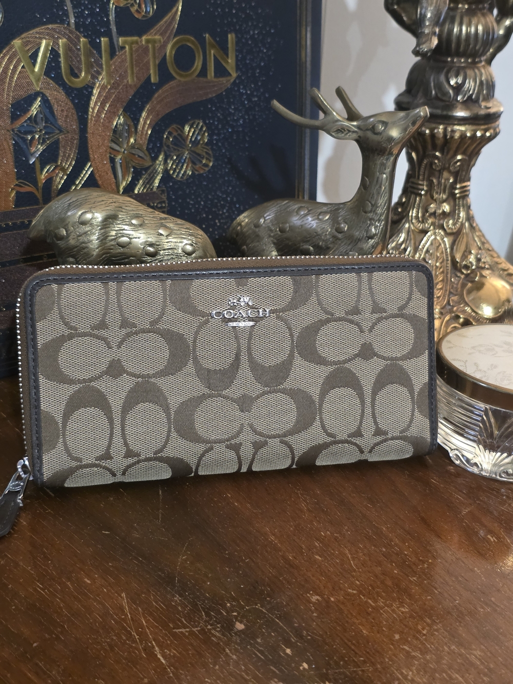 Coach Classic  Zip Around Signature C Wallet in Khaki and Chalk